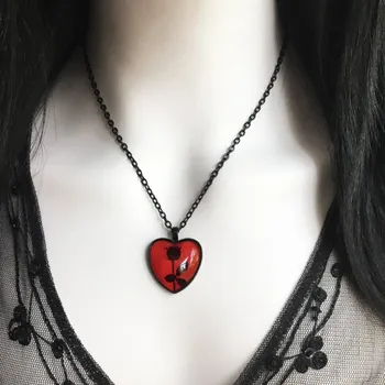 Gotik Romantik Siyah Gül Kırmızı Kalp Cam Kolye Kolye Takı Hediye Kadınlar İçin En İyi Arkadaşlar Toptan